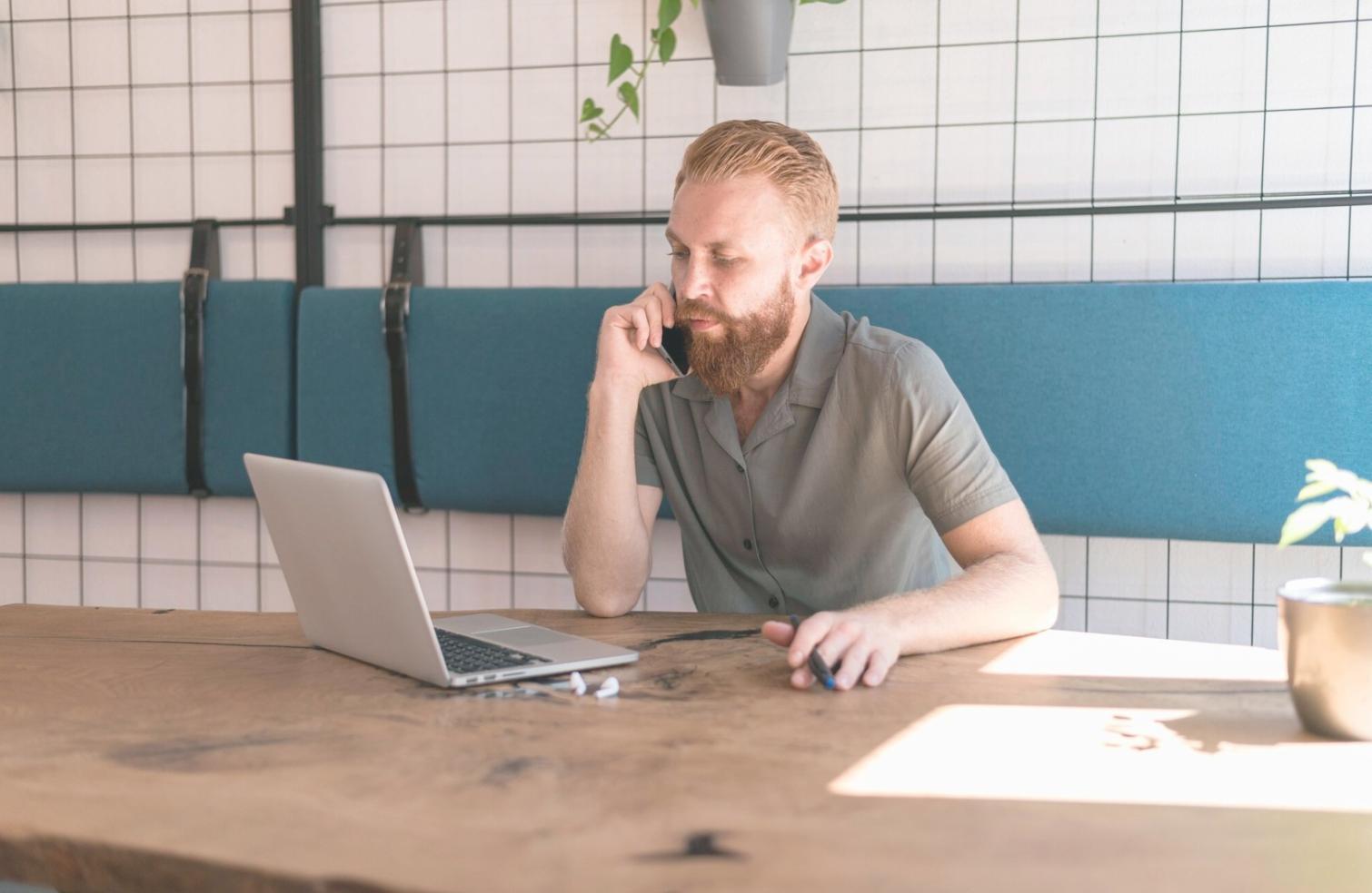 Family budgeting learning environment with collaborative workspace